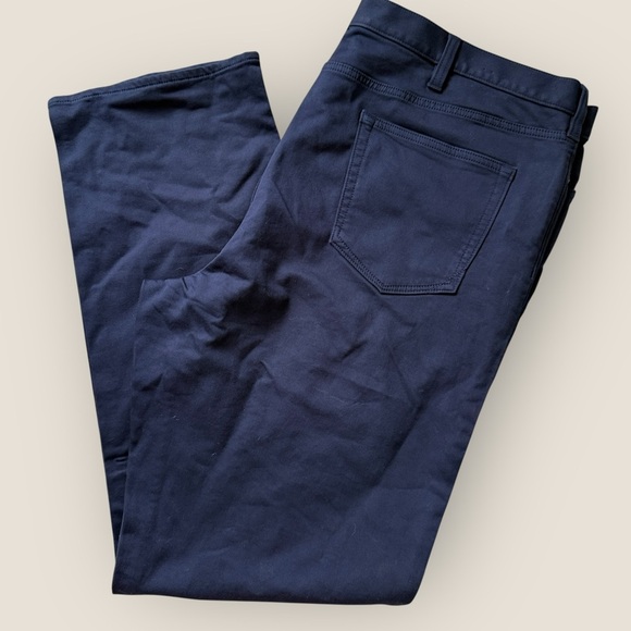 Banana Republic - Men’s Traveler Slim Fit Pants – Size 42x34 – Navy Blue (NWOT) - Picture 1 of 6
